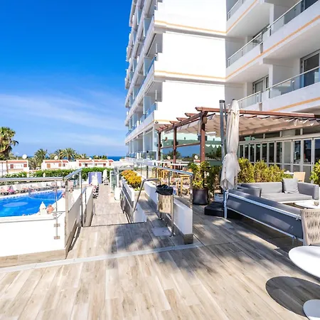 Coral Ocean View - Adults Only מלון