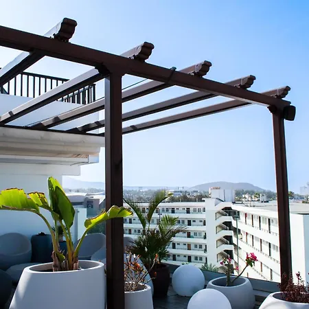 Coral Ocean View - Adults Only מלון