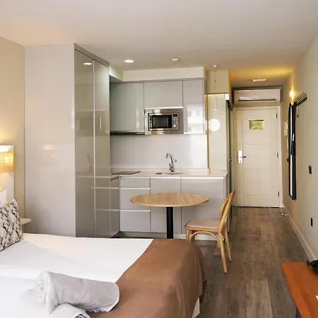 Coral Ocean View - Adults Only מלון