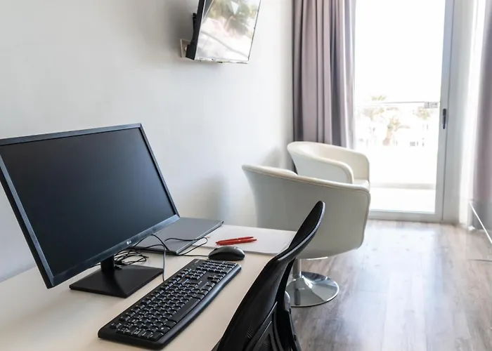 Coral Ocean View - Adults Only 4*