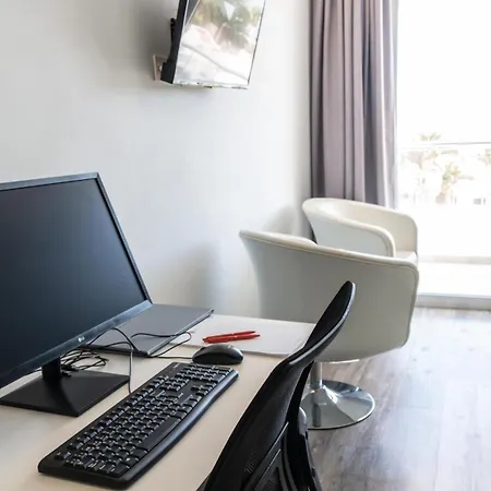 Coral Ocean View - Adults Only 4*